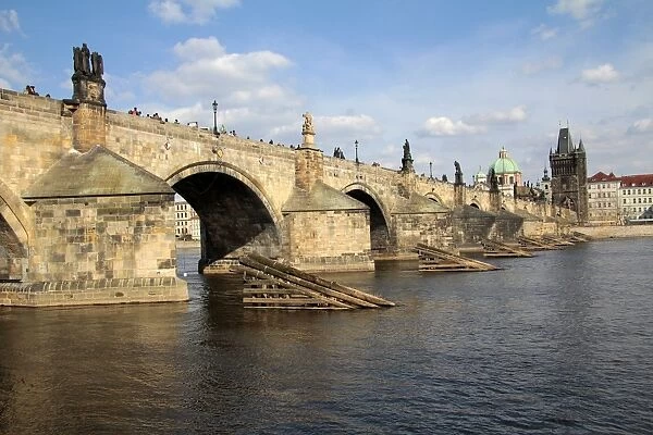 Charles Bridge over the River Vltava, UNESCO World Heritage Site, Prague
