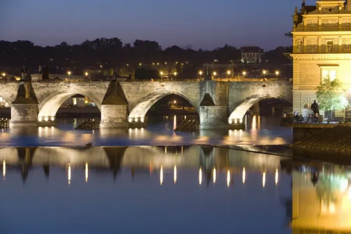 Framed Print : Charles Bridge and Smetana Museum reflected in the River Vltava, Old Town