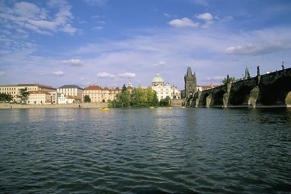 Charles Bridge and the Vltava River, Prague, Czech Republic, Europe