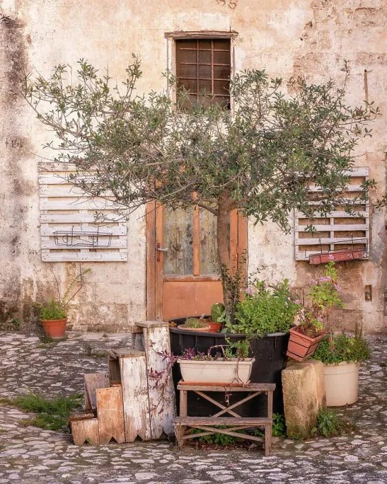 Framed Print : Charming rustic scene in the old town of Matera, Basilicata, Italy, Europe Framed Print : Charming rustic scene in the old town of Matera, Basilicata, Italy, Europe