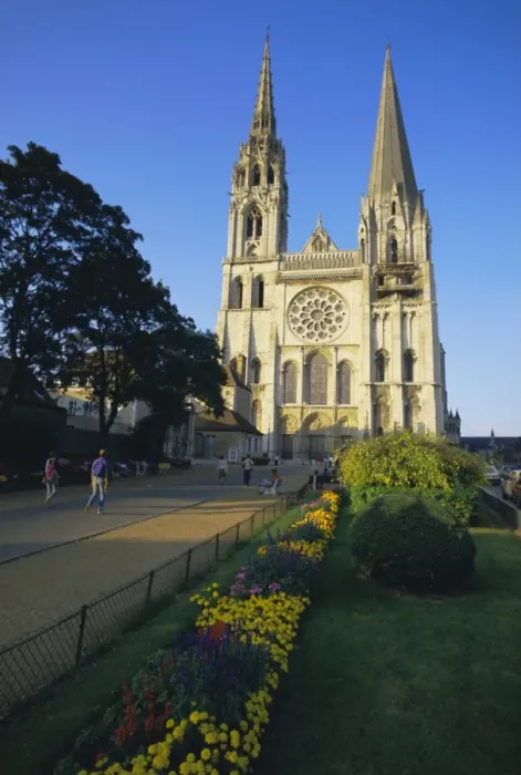 Framed Print : Chartres Cathedral, UNESCO World Heritage Site, Chartres, Centre, France, Europe Framed Print : Chartres Cathedral, UNESCO World Heritage Site, Chartres, Centre, France, Europe