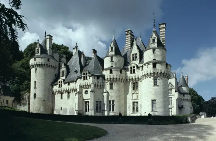Framed Print : Chateau d Usse, dating from 15th century, Rigny Usse, Indre et Loire Framed Print : Chateau d Usse, dating from 15th century, Rigny Usse, Indre et Loire