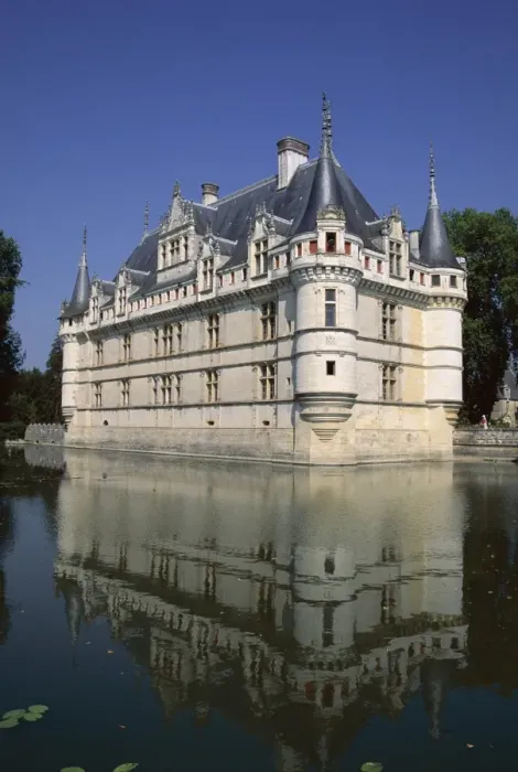 Framed Print : Chateau reflected in water, Chateau of Azay le Rideau, Loire Valley, France, Europe Framed Print : Chateau reflected in water, Chateau of Azay le Rideau, Loire Valley, France, Europe