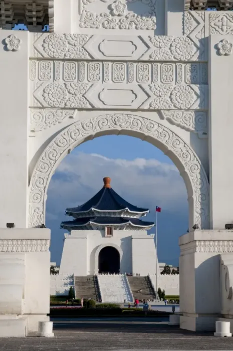 Framed Print : Chiang Kai Shek Memorial Hall arch, Taipei, Taiwan, Asia Framed Print : Chiang Kai Shek Memorial Hall arch, Taipei, Taiwan, Asia