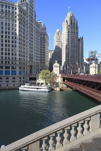 Chicago River and DuSable Bridge with Wrigley Building and Tribune Tower, Chicago, Illinois, United States of America, North America
