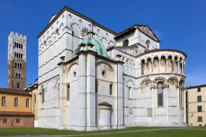 Framed Print : Chiesa Cattolica Parrocchiale, San Martino Duomo (St. Martin Cathedral), Lucca, Tuscany, Italy, Europe Framed Print : Chiesa Cattolica Parrocchiale, San Martino Duomo (St. Martin Cathedral), Lucca, Tuscany, Italy, Europe