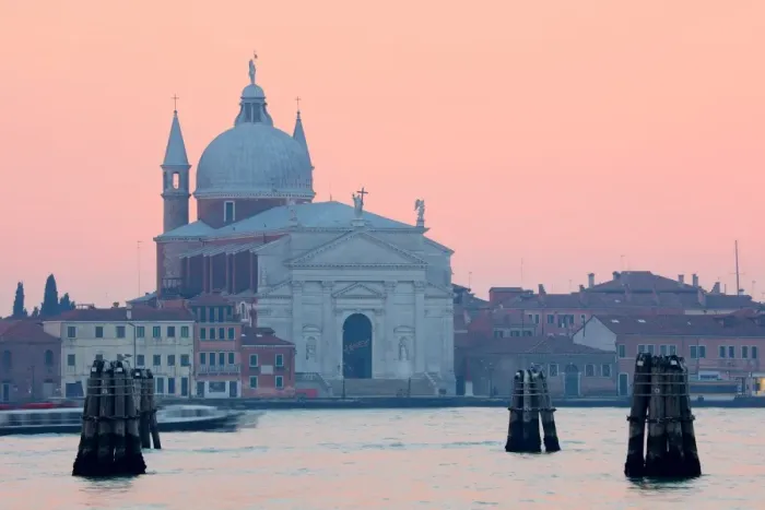 Framed Print : Chiesa del Santissimo Redentore at sunset, Giudecca, Venice, UNESCO World Heritage Site Framed Print : Chiesa del Santissimo Redentore at sunset, Giudecca, Venice, UNESCO World Heritage Site