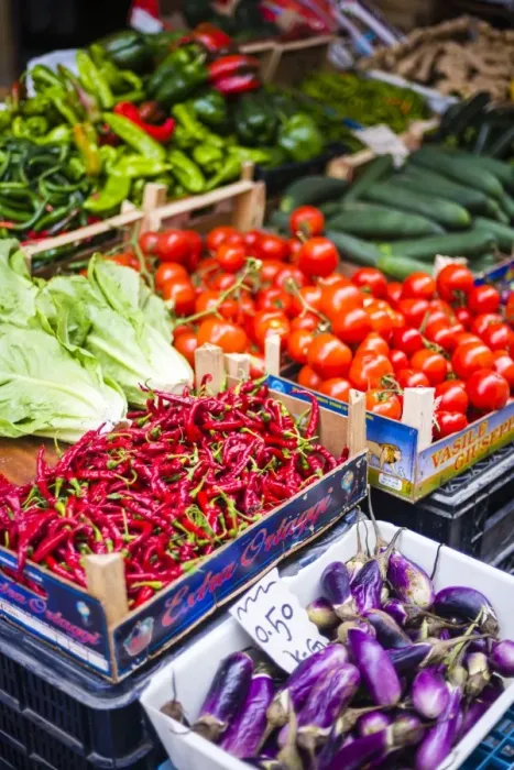 Framed Print : Chillies and tomatoes for sale at Capo Market, a fruit, vegetable and food market in Palermo, Sicily, Italy, Europe
