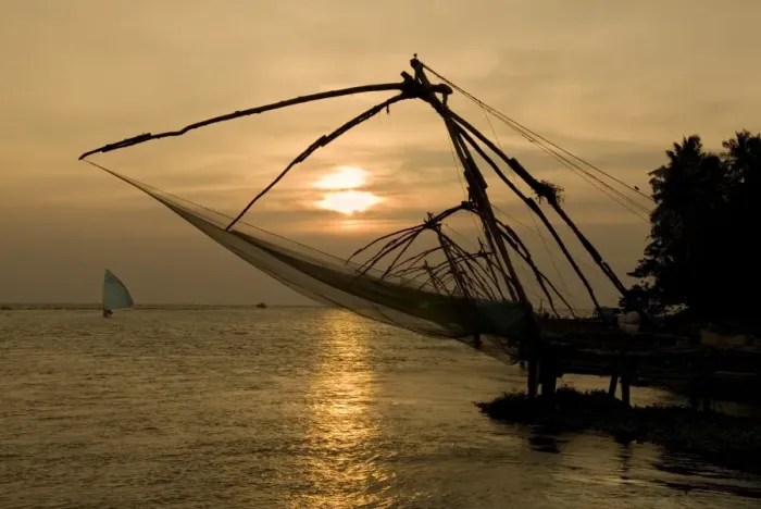 Framed Print : Chinese fishing nets at sunset, Kochi (Cochin), Kerala, India, Asia Framed Print : Chinese fishing nets at sunset, Kochi (Cochin), Kerala, India, Asia