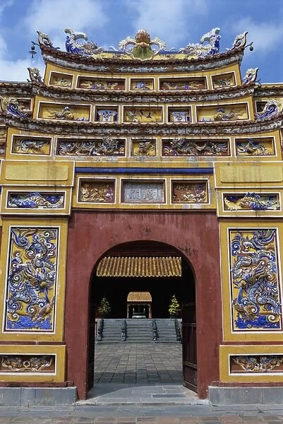 Chinese gateway inside Imperial city, The Citadel, Hue, UNESCO World Heritage Site, North Central Coast, Vietnam, Indochina, Southeast Asia, Asia