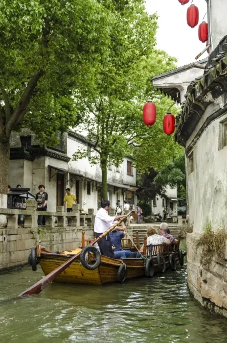 Framed Print : Chinese gondola in the water village of Tongli, Jiangsu, China, Asia