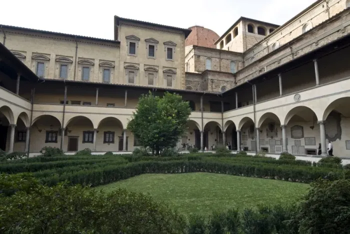 Framed Print : Chiostro dei Canonici (Chiostro di San Lorenzo), Church of San Lorenzo