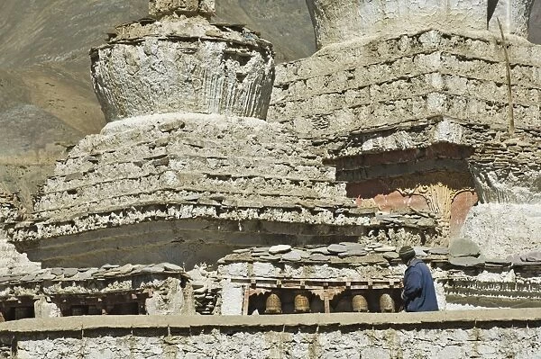 Chortens, Lamayuru gompa (monastery)