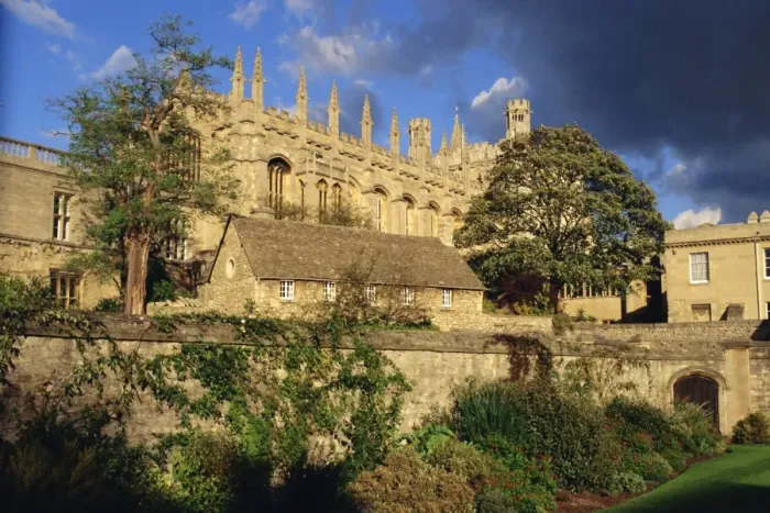 Framed Print : Christ Church College and War Memorial Garden, Oxford, Oxfordshire, England, UK, Europe