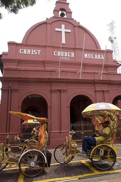 Christ Church and trishaws, Malacca (Melaka), Malaysia, Southeast Asia, Asia
