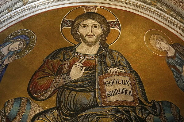 Christ in Majesty, Duomo of Pisa, Pisa, Tuscany, Italy, Europe