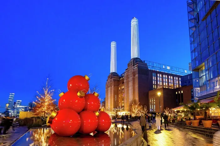 Framed Print : Christmas Decorations at Battersea Power Station at dusk, Battersea, London, England, United Kingdom Framed Print : Christmas Decorations at Battersea Power Station at dusk, Battersea, London, England, United Kingdom