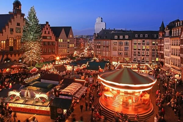 Christmas Fair on Roemerberg Square, Frankfurt am Main, Hesse, Germany, Europe