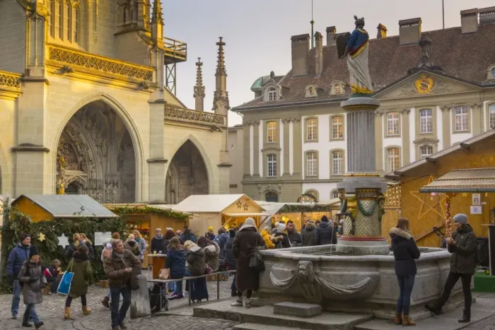 Framed Print : Christmas Market and Cathedral in Munsterplatz, Bern, Jungfrau region, Bernese Oberland