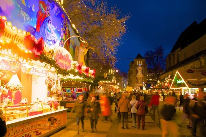 Framed Print : Christmas Market at dusk, Willy Brandt Platz, Dortmund, North Rhine-Westphalia, Germany, Europe Framed Print : Christmas Market at dusk, Willy Brandt Platz, Dortmund, North Rhine-Westphalia, Germany, Europe