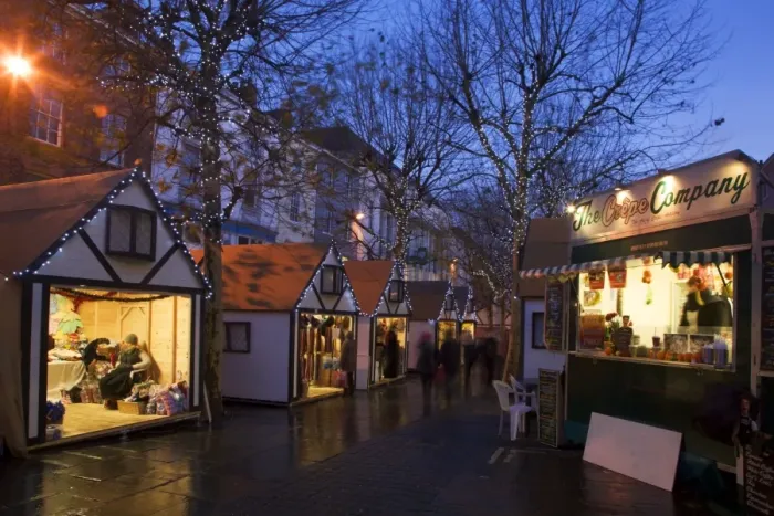 Framed Print : Christmas Market on Parliament Street, York, Yorkshire, England, United Kingdom, Europe Framed Print : Christmas Market on Parliament Street, York, Yorkshire, England, United Kingdom, Europe
