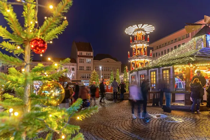 Framed Print : Christmas Market stalls in the market square in Altstadt Spandau at dusk, Spandau, Berlin, Germany Framed Print : Christmas Market stalls in the market square in Altstadt Spandau at dusk, Spandau, Berlin, Germany