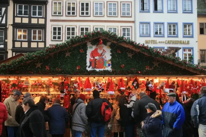 Framed Print : Christmas market, Strasbourg, Bas-Rhin, Alsace, France Framed Print : Christmas market, Strasbourg, Bas-Rhin, Alsace, France