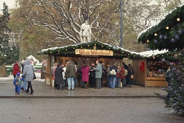 Christmas Market, Vienna, Austria, Europe