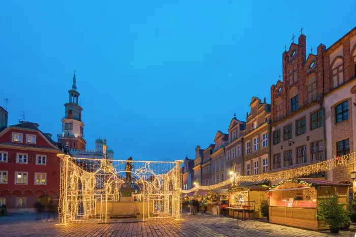 Framed Print : Christmas markets at Old Market Square, Poznan, Poland, Europe