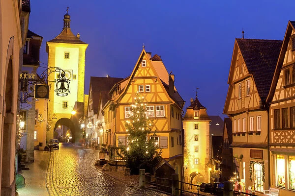 Christmas Tree at the Plonlein, Rothenburg ob der Tauber, Bavaria, Germany, Europe