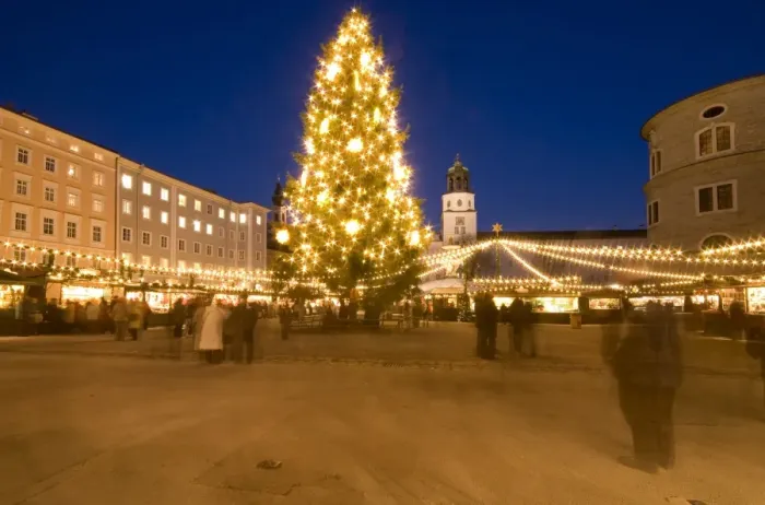 Framed Print : Christmas tree and stalls of historical Salzburg Christkindlmarkt (Christmas market) with Glockenspiel building, Residenzplatz at twilight, Salzburg Framed Print : Christmas tree and stalls of historical Salzburg Christkindlmarkt (Christmas market) with Glockenspiel building, Residenzplatz at twilight, Salzburg