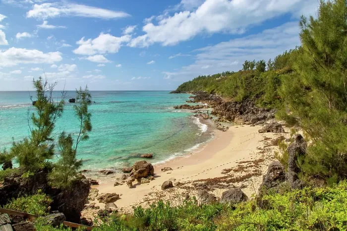 Framed Print : Church Bay, popular beach for swimming and snorkelling, Southampton Parish, Bermuda Framed Print : Church Bay, popular beach for swimming and snorkelling, Southampton Parish, Bermuda