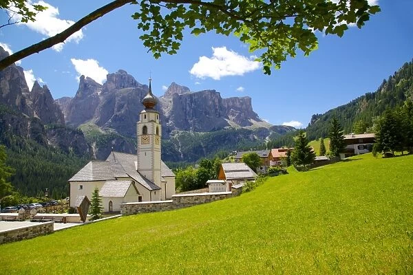 Church, Colfosco, Badia Valley, Bolzano Province, Trentino-Alto Adige, Italy, Europe
