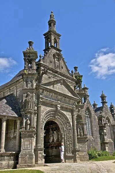 Church dating from the 16th and 17th centuries, Guimiliau enclosure, Finistere, Brittany, Europe