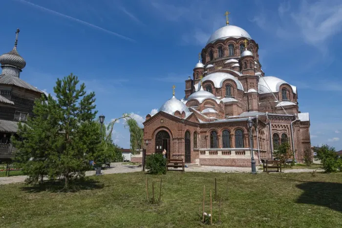 Framed Print : Church of the Holy Trinity on the left, and Cathedral, Sviyazhsk, Republic of Tatarstan Framed Print : Church of the Holy Trinity on the left, and Cathedral, Sviyazhsk, Republic of Tatarstan