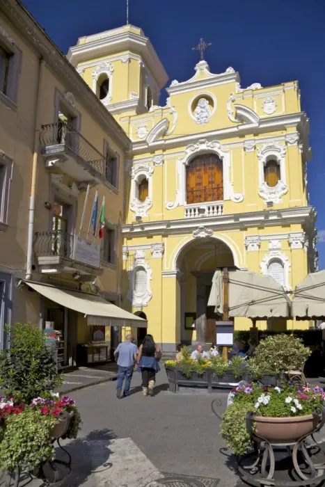 Framed Print : Church of the Madonna del Carmine in Piazzo Tasso in Sorrento, Neapolitan Riviera Framed Print : Church of the Madonna del Carmine in Piazzo Tasso in Sorrento, Neapolitan Riviera