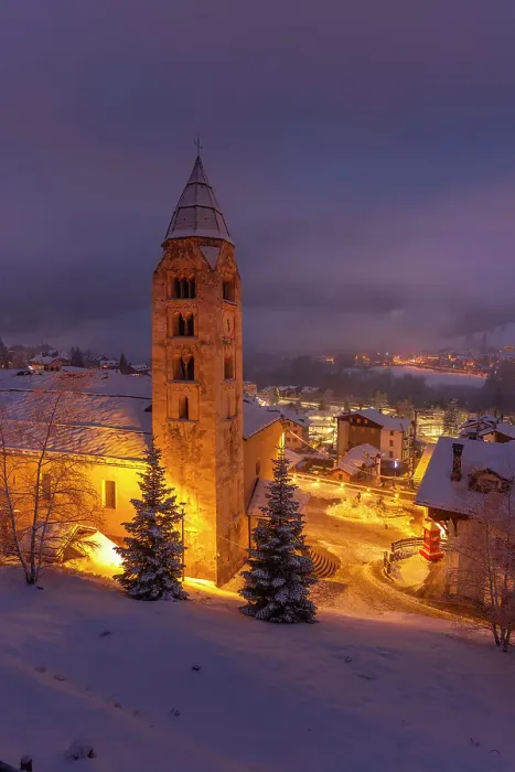 Framed Print : Church of Saint Pantalon and snow covered town centre and mountainous background in winter at dusk, Courmayeur, Aosta Valley, Italian Alps, Italy Framed Print : Church of Saint Pantalon and snow covered town centre and mountainous background in winter at dusk, Courmayeur, Aosta Valley, Italian Alps, Italy
