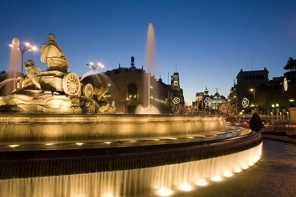 Cibeles fountain, Cibeles Square, Calle de Alcala, at Christmas time, Madrid