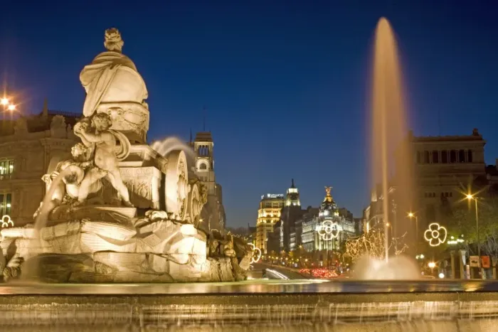Framed Print : Cibeles Square (Plaza de Cibeles) and Cibeles fountain Framed Print : Cibeles Square (Plaza de Cibeles) and Cibeles fountain