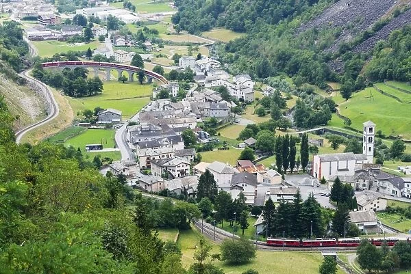 Circular railway viaduct, Brusio, Val Poschiavo, Graubunden, Switzerland, Europe