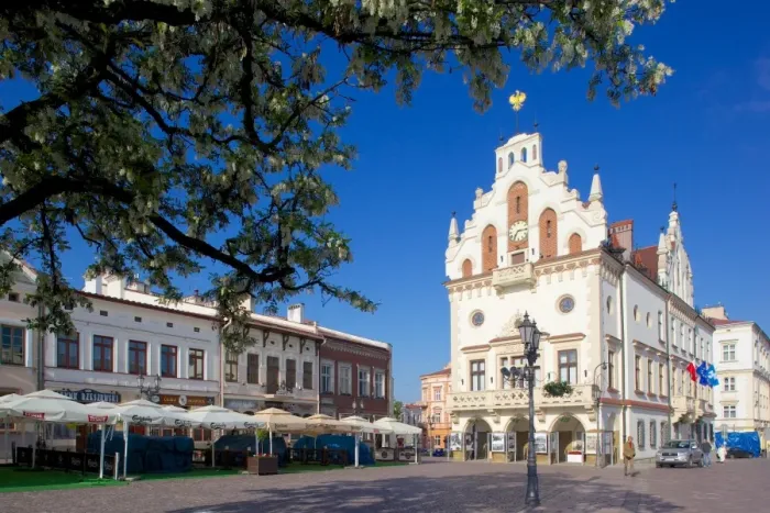 Framed Print : City Hall, Market Square, Old Town, Rzeszow, Poland, Europe Framed Print : City Hall, Market Square, Old Town, Rzeszow, Poland, Europe