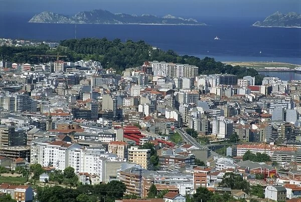 The city and the Ria de Vigo