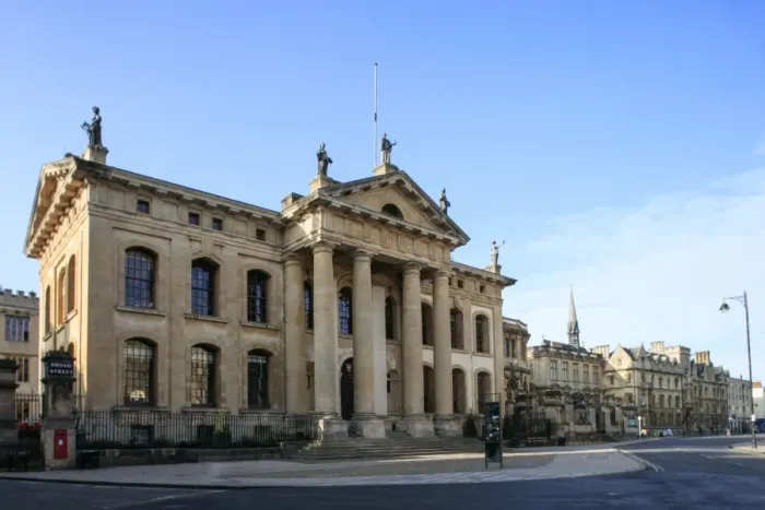 Framed Print : The Clarendon Building, Oxford, Oxfordshire, England, United Kingdom, Europe Framed Print : The Clarendon Building, Oxford, Oxfordshire, England, United Kingdom, Europe
