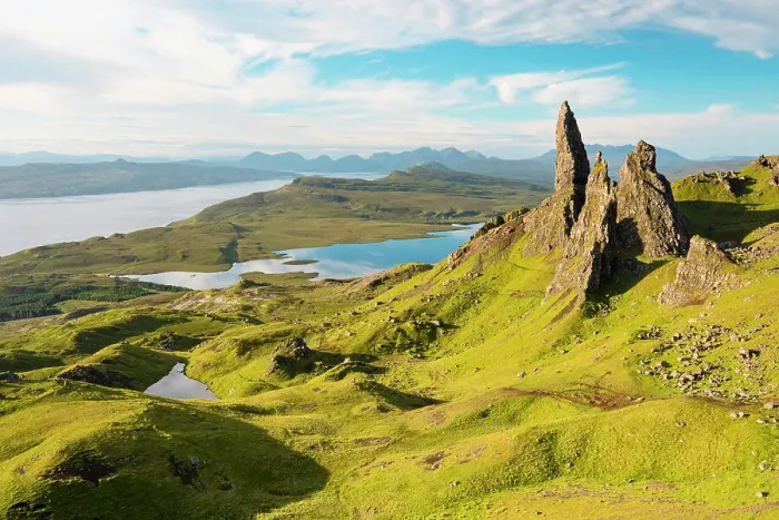Framed Print : Classic panoramic view of the Old Man of Storr on a sunny summer day, Isle of Skye, Inner Hebrides, Scotland, United Kingdom, Europe Framed Print : Classic panoramic view of the Old Man of Storr on a sunny summer day, Isle of Skye, Inner Hebrides, Scotland, United Kingdom, Europe