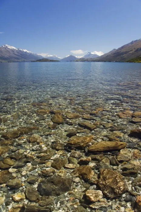 Framed Print : Clear waters of Lake Wakatipu Framed Print : Clear waters of Lake Wakatipu