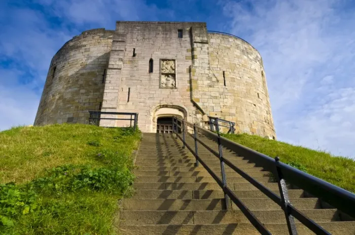 Framed Print : Clifford Tower, York, Yorkshire, England, United Kingdom, Europe Framed Print : Clifford Tower, York, Yorkshire, England, United Kingdom, Europe