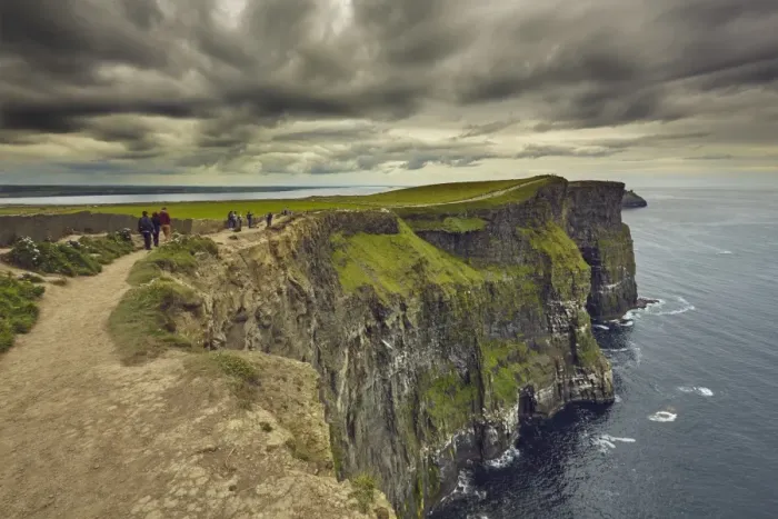 Framed Print : The Cliffs of Moher, near Lahinch, County Clare, Munster, Republic of Ireland, Europe Framed Print : The Cliffs of Moher, near Lahinch, County Clare, Munster, Republic of Ireland, Europe