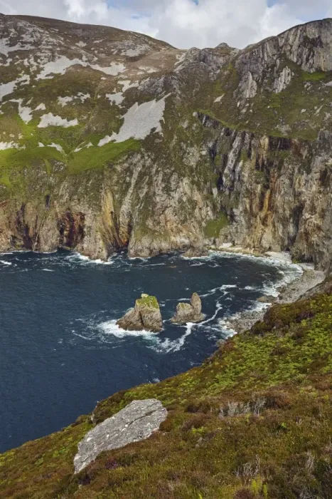 Framed Print : The cliffs at Slieve League, near Killybegs, County Donegal, Ulster, Republic of Ireland Framed Print : The cliffs at Slieve League, near Killybegs, County Donegal, Ulster, Republic of Ireland