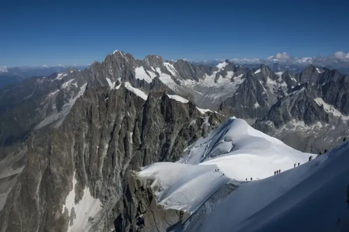 Framed Print : Climbers on a snowfield approaching the Aiguile du Midi, 3842m, Graian Alps, Chamonix Framed Print : Climbers on a snowfield approaching the Aiguile du Midi, 3842m, Graian Alps, Chamonix