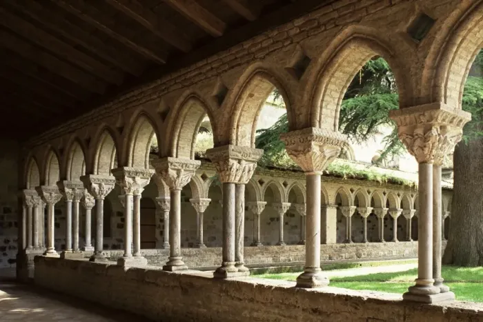 Framed Print : Cloister of Moissac, Moissac, Tarn et Garonne, Midi Pyrenees, France, Europe Framed Print : Cloister of Moissac, Moissac, Tarn et Garonne, Midi Pyrenees, France, Europe